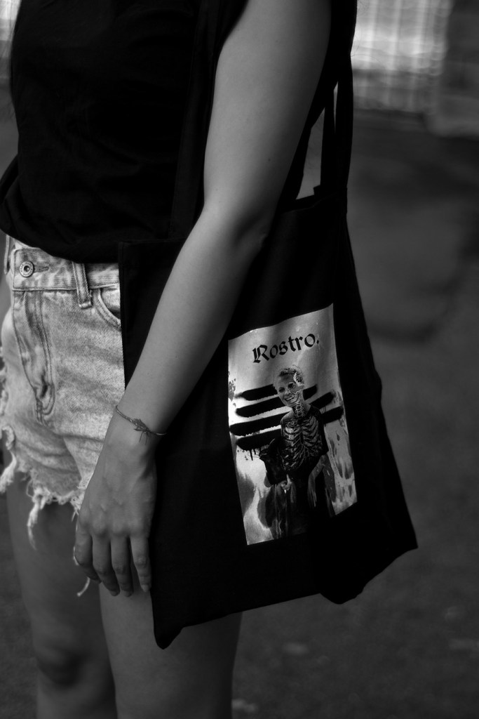 Rostro | Merchandise | Tote bag | Punk | DIY | Graphic design punk | Tesi di Laurea