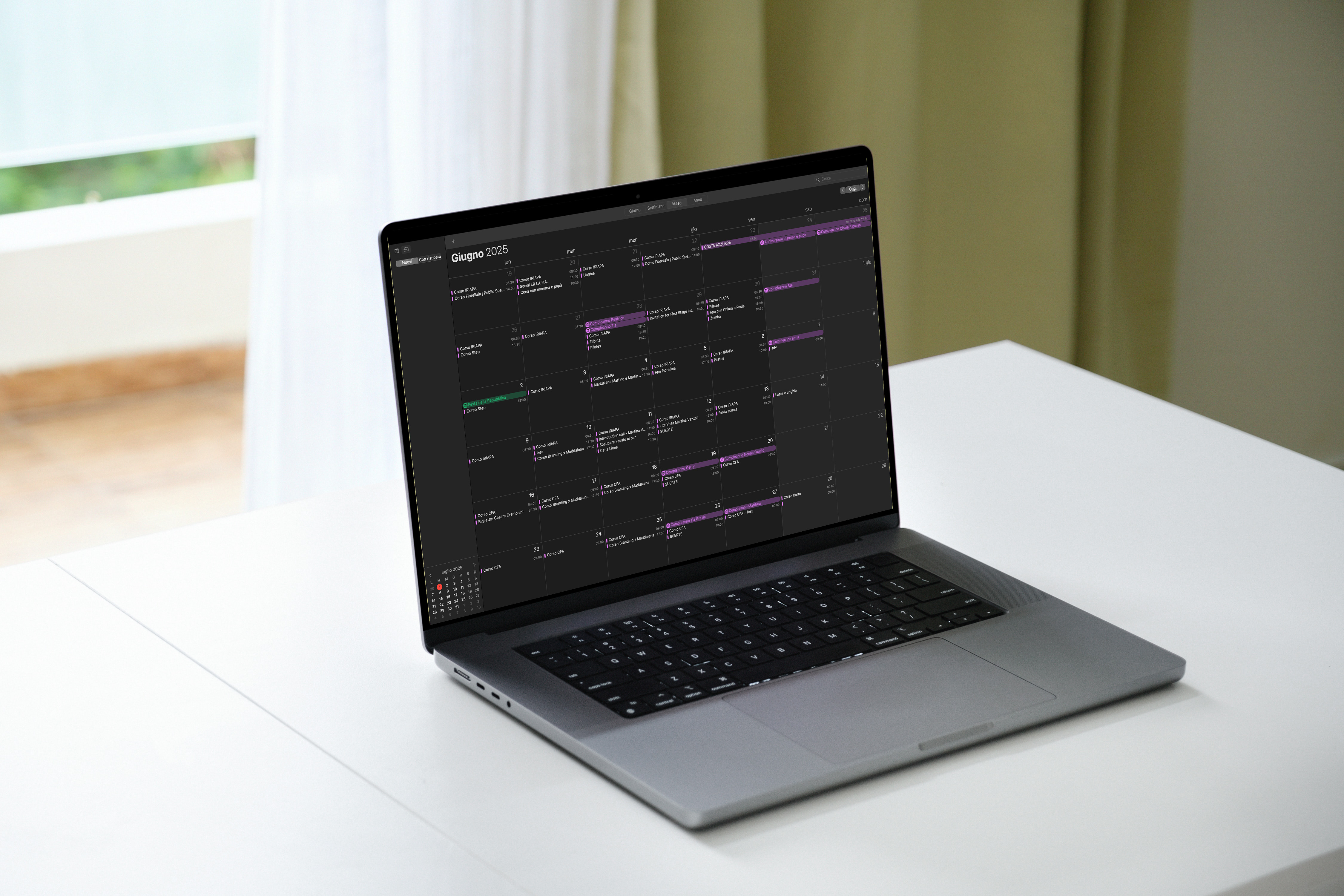 Formazione | Corsi online | Corsi di grafica Brescia | Corso social Brescia| Come usare bene i social | Social media manager Brescia